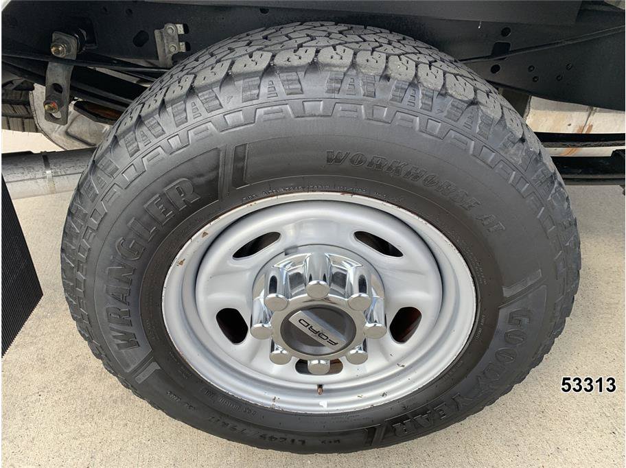 Used 2017 Ford F250 XL w/ Power Equipment Group RWD image 24