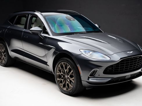 Used 2023 Aston Martin DBX AWD/4WD image 39