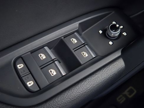 Used 2023 Audi Q5 2.0T Premium w/ Convenience Package image 33