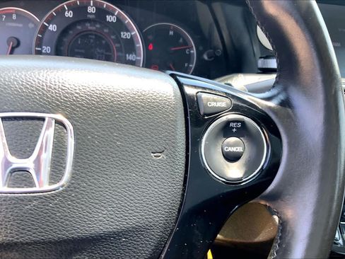 Used 2016 Honda Accord Sport image 25