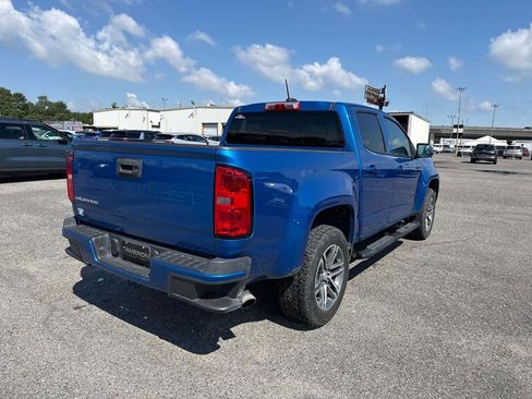 Used 2022 Chevrolet Colorado W/T w/ Custom Special Edition RWD image 9