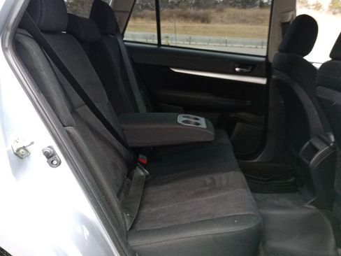 Used 2014 Subaru Outback 2.5i Premium image 20