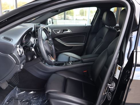 Used 2020 Mercedes-Benz GLA 250 4MATIC image 10