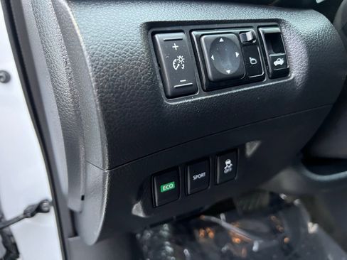 Used 2018 Nissan Sentra S FWD image 16