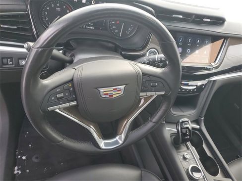 Certified 2023 Cadillac XT6 Premium Luxury w/ Platinum Package image 13