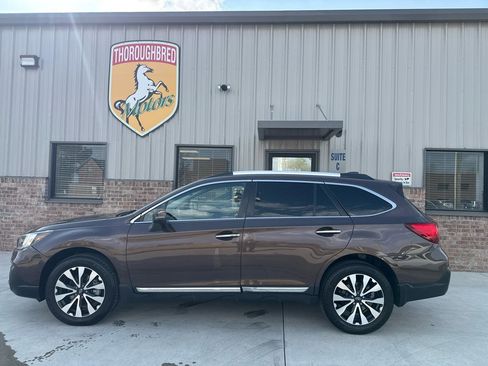 Used 2019 Subaru Outback 3.6R Touring w/ Popular Package #3A image 19