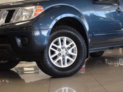 Used 2017 Nissan Frontier SV AWD/4WD image 9