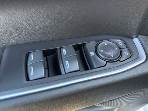 Used 2022 Chevrolet Silverado 1500 RST image 13