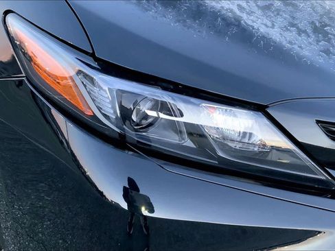 Used 2024 Toyota Camry SE image 26