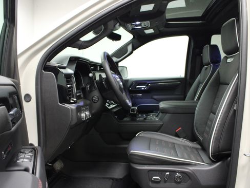 New 2026 GMC Sierra 1500 AT4X image 12