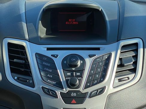 Used 2013 Ford Fiesta SE image 21