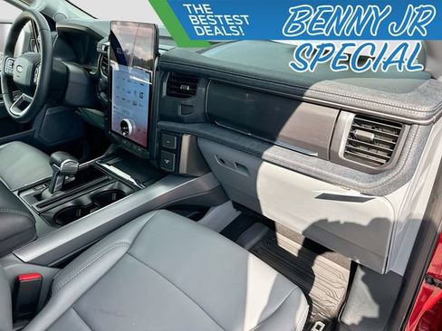 Used 2025 Ford F150 Lightning Flash image 29