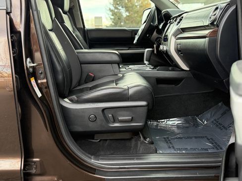 Used 2018 Toyota Tundra Limited w/ Limited Premium Package image 95