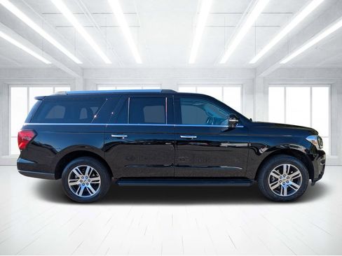 Used 2024 Ford Expedition Max Limited AWD/4WD image 2