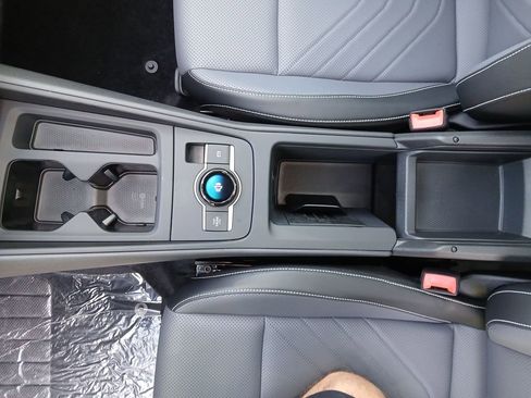 New 2026 Volkswagen Tiguan SE AWD/4WD image 25