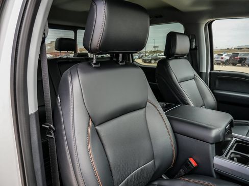 New 2026 Ford F250 Lariat w/ Lariat Premium Package AWD/4WD image 18