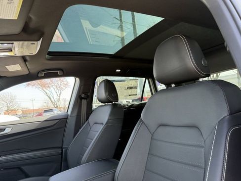 New 2026 Volkswagen Atlas Cross Sport SEL R-Line AWD/4WD image 16