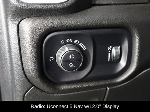 Used 2023 RAM 1500 Big Horn AWD/4WD image 22