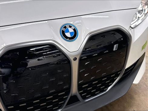 Used 2023 BMW i4 eDrive35 w/ Premium Package RWD image 32