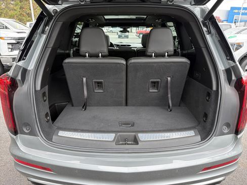 Used 2023 Cadillac XT6 Luxury AWD/4WD image 34