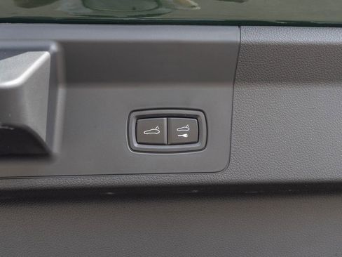 Certified 2025 Porsche Panamera 4 AWD/4WD image 35