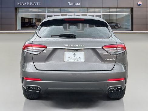 Used 2023 Maserati Levante GT AWD/4WD image 4