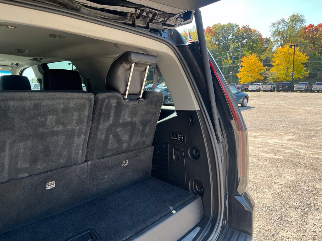Used 2017 GMC Yukon Denali w/ Enhanced Security Package AWD/4WD image 17