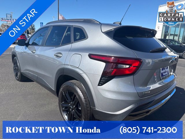 Used 2024 Chevrolet Trax ACTIV w/ Sunroof Package FWD image 2
