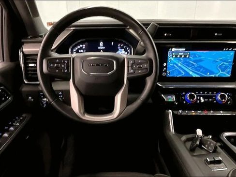 Used 2024 GMC Sierra 2500 Denali w/ Technology Package AWD/4WD image 6