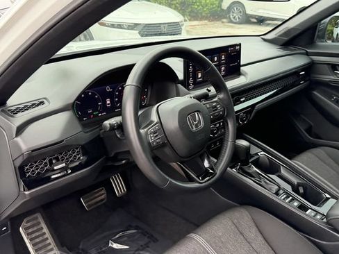 Used 2024 Honda Accord Sport image 13