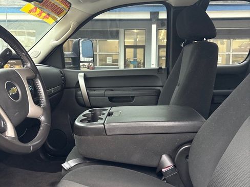 Used 2012 Chevrolet Silverado 2500 LT w/ Suspension Package, Off-Road image 9