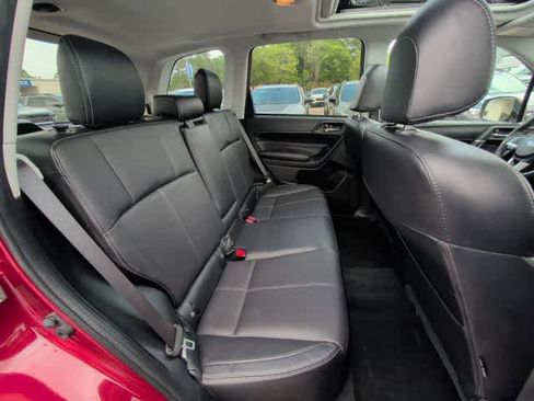 Used 2017 Subaru Forester 2.5i Touring AWD/4WD image 19