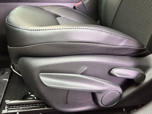 New 2026 Jeep Compass Latitude image 15