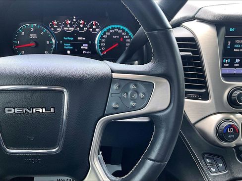 Used 2018 GMC Yukon Denali AWD/4WD image 12