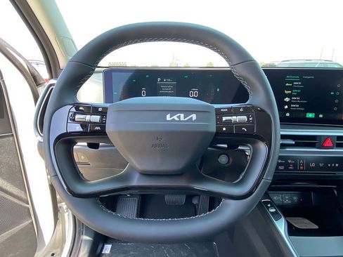 New 2026 Kia Sorento EX FWD image 16