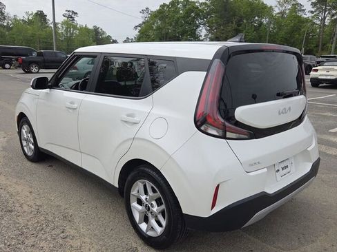 Used 2023 Kia Soul LX w/ Option Group 015 image 11