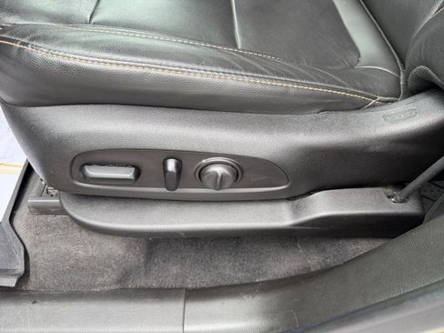 Used 2020 Chevrolet Traverse RS w/ LPO, Floor Liner Package AWD/4WD image 13