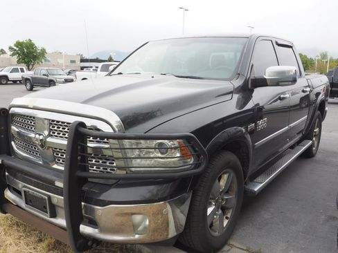 Used 2015 RAM 1500 Laramie w/ Convenience Group AWD/4WD image 2