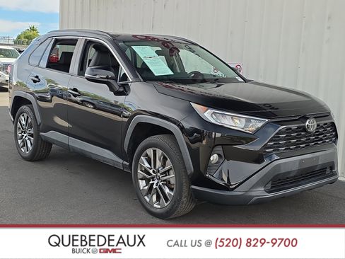 Used 2021 Toyota RAV4 XLE Premium image 1