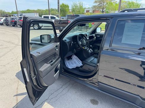 Used 2015 Jeep Patriot High Altitude image 14