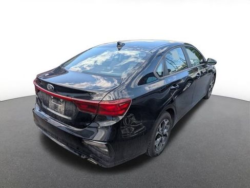 Used 2021 Kia Forte LXS FWD image 5