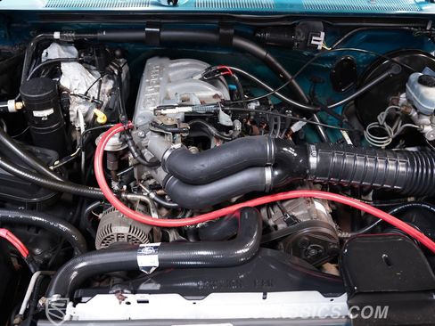 Used 1996 Ford F150 2WD Regular Cab image 3