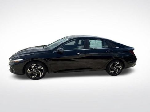 Used 2024 Hyundai Elantra Limited FWD image 6