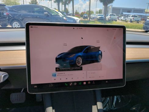 Used 2023 Tesla Model 3 Standard Range RWD image 26