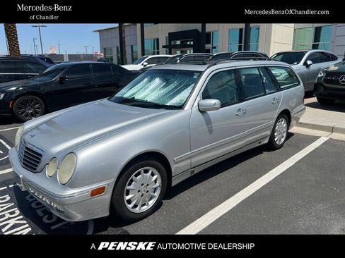 Used 2002 Mercedes-Benz E 320 Wagon image 1