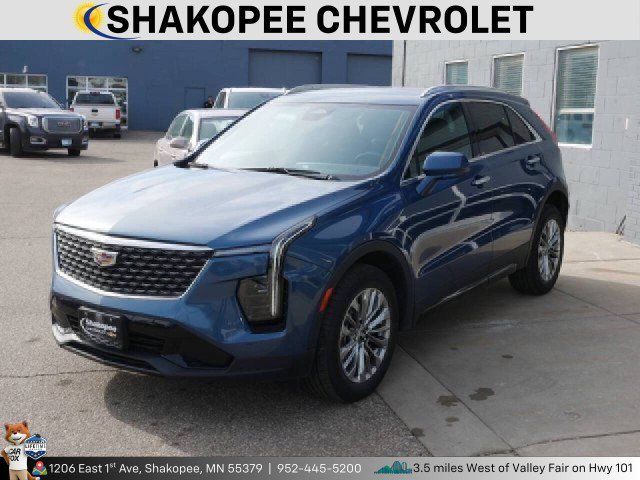 Used 2024 Cadillac XT4 Premium Luxury AWD/4WD image 7