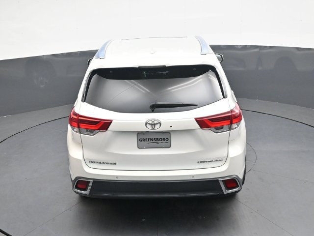 Used 2018 Toyota Highlander Limited AWD/4WD image 28