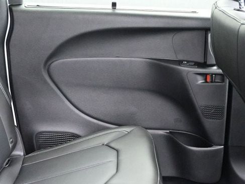 New 2026 Chrysler Voyager LX FWD image 16