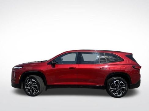 Used 2025 Buick Enclave Sport Touring w/ Power Package FWD image 4