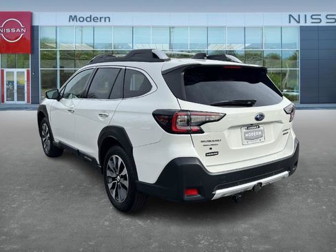 Used 2023 Subaru Outback Touring image 6